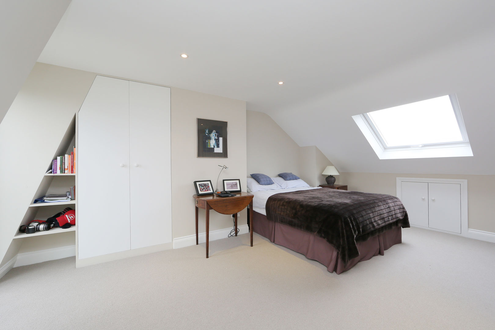 ​mansard loft conversion fulham homify Dormitorios modernos: Ideas, imágenes y decoración