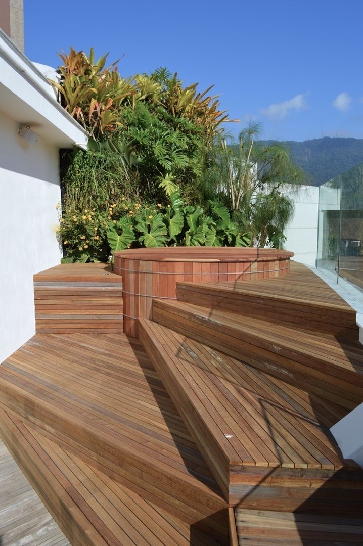 Jacuzzi House in Rio Varandas, alpendres e terraços modernos