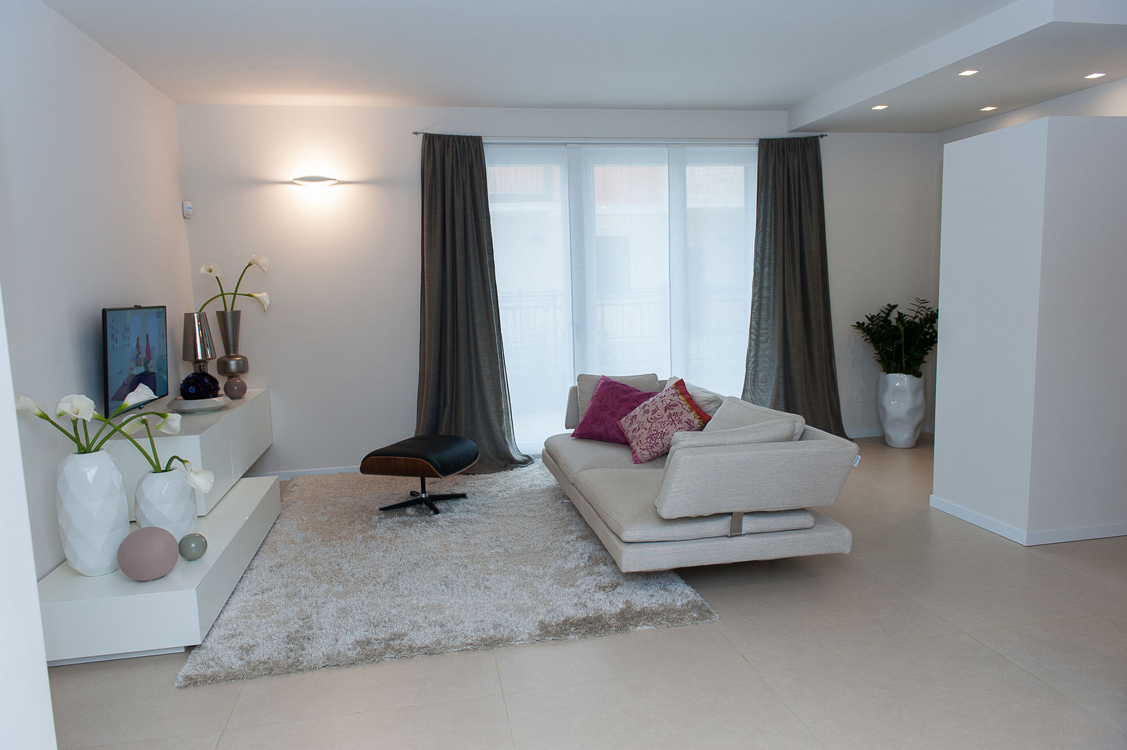 Appartamento a Verona: Bello e funzionale, moovdesign moovdesign Modern living room