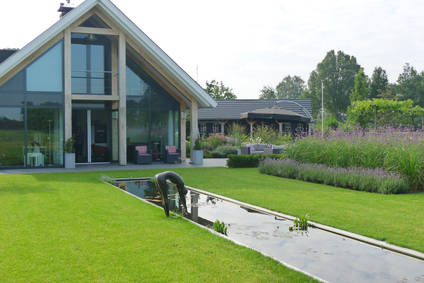 Vrijheid in de tuin - natuurlijk gegrond, Meeuwis de Vries Tuinen Meeuwis de Vries Tuinen Modern Garden