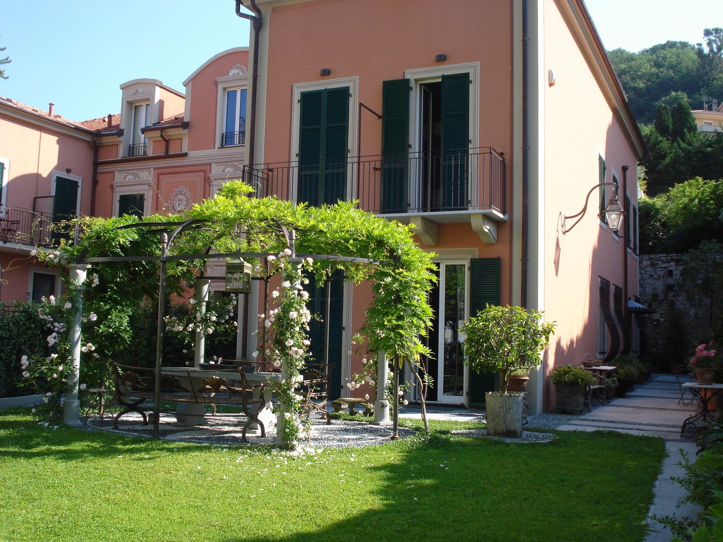 An Ancient Villa Giuseppe Tucci Interior Designer Дома в классическом стиле