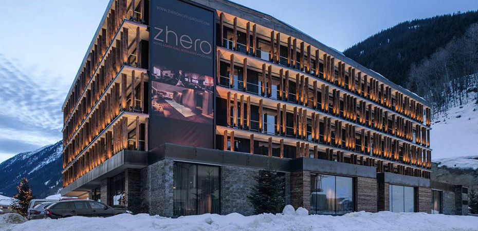 Hotel Zhero des alpes, toc designstudio - Haardt Wittmann PartG toc designstudio - Haardt Wittmann PartG Espaces commerciaux Hôtels