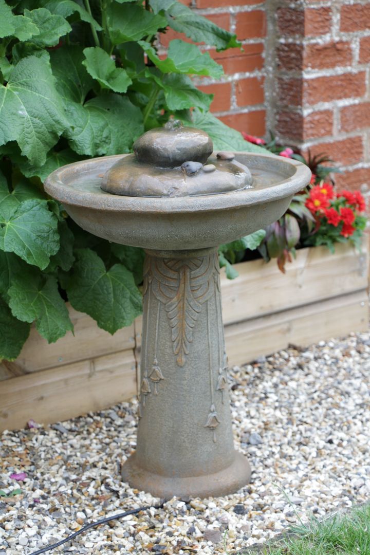 Floriana Bird Bath Solar Powered Water Feature Primrose Taman Gaya Rustic Accessories & decoration