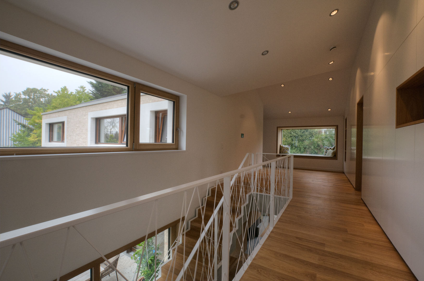 Wohnhaus R+J, Bodamer Faber Architekten BDA Bodamer Faber Architekten BDA Modern corridor, hallway & stairs