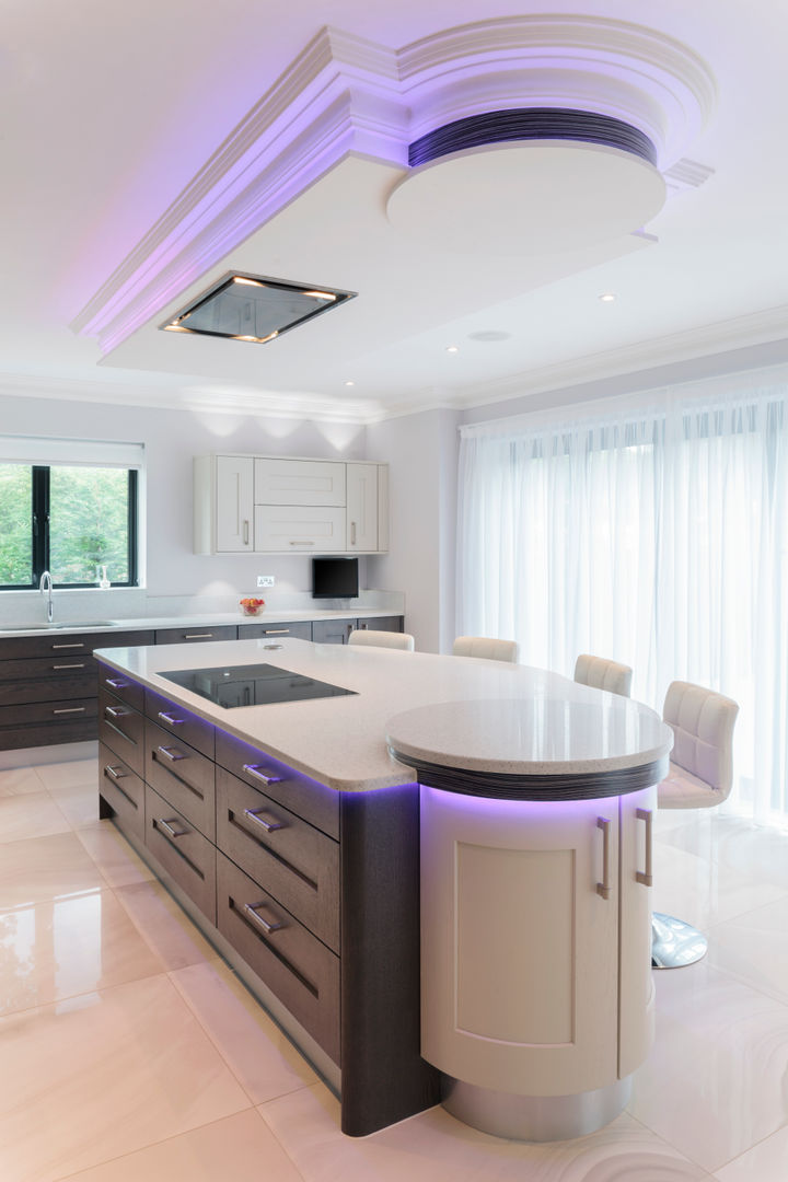 Tate Anthracite and Mussel Oak with Black & White Zebrano Stoneham Kitchens Modern Mutfak