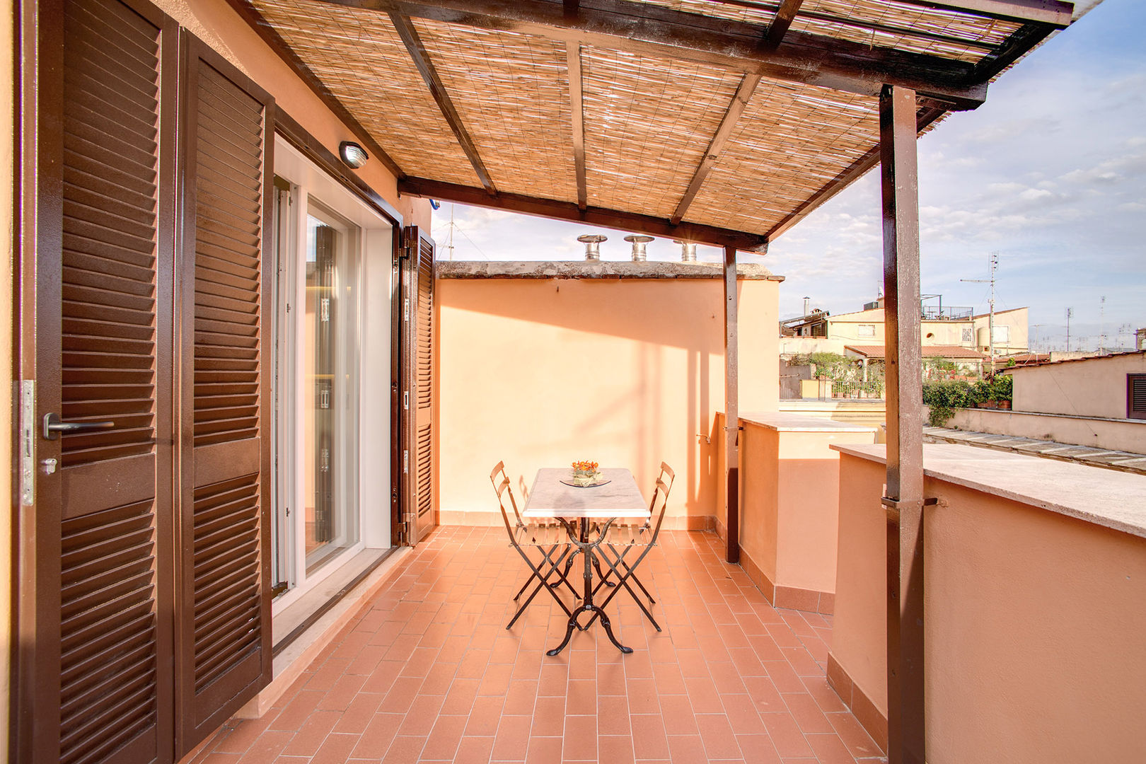 SPAVENTA MOB ARCHITECTS Balcone, Veranda & Terrazza in stile moderno