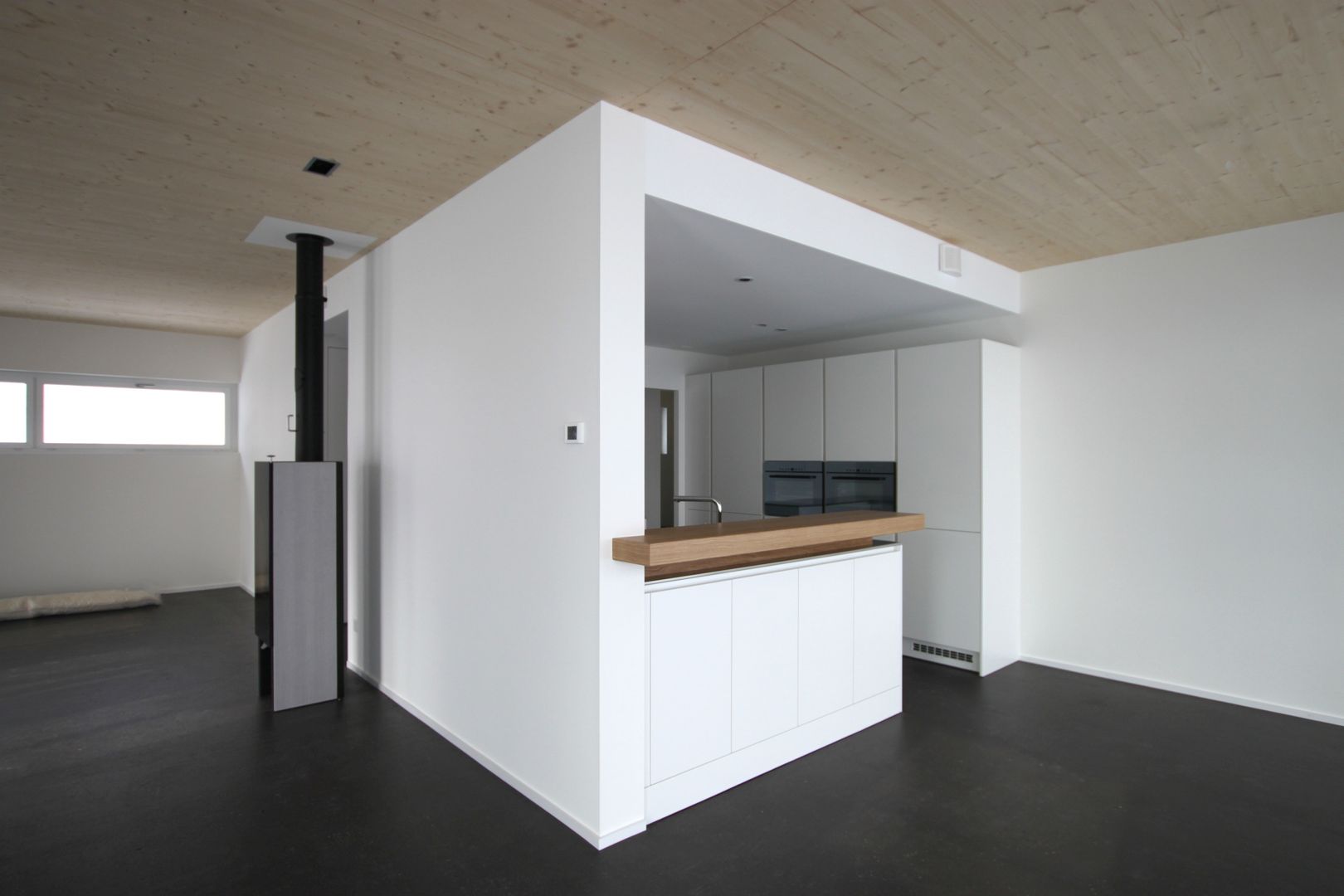 Einfamilienhaus als Passivhaus, RAB Rutz + Bänziger Architekten RAB Rutz + Bänziger Architekten Modern kitchen