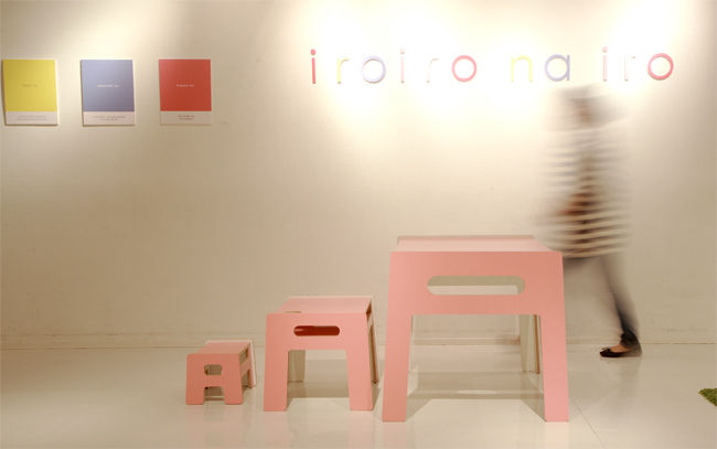 iroiro furniture, maak inc. maak inc. Eclectische kinderkamers Bureaus & stoelen