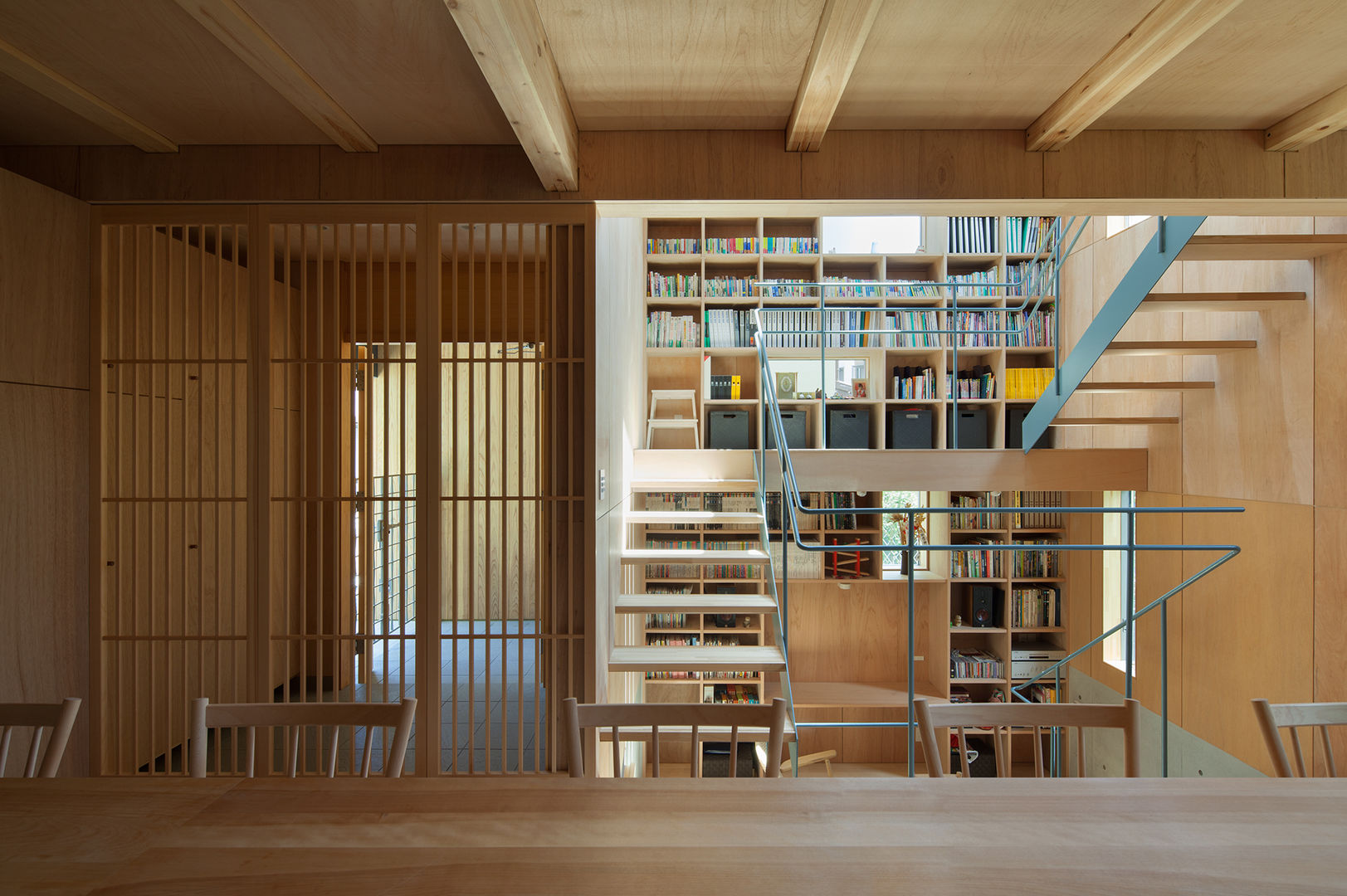 House in Nanakuma, MOVEDESIGN MOVEDESIGN إنتقائي، أسلوب، الرواق، رواق، &، درج