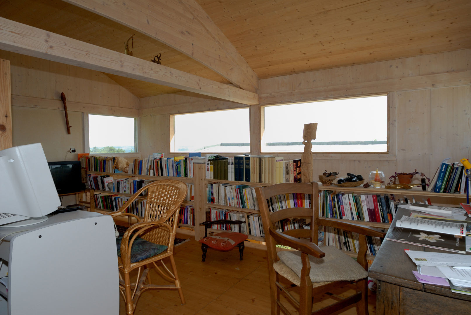 Maison écologique de José Bové, eco-designer eco-designer Moderne studeerkamer