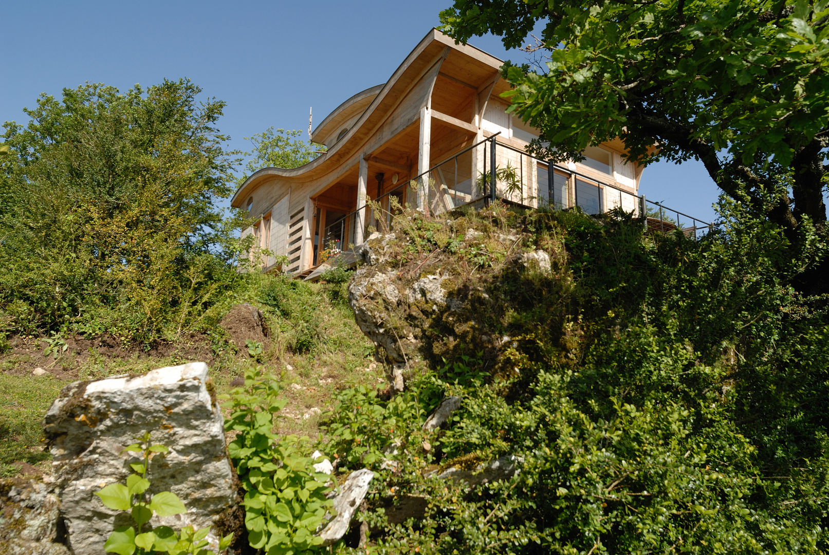 Maison écologique de José Bové, eco-designer eco-designer Moderne huizen