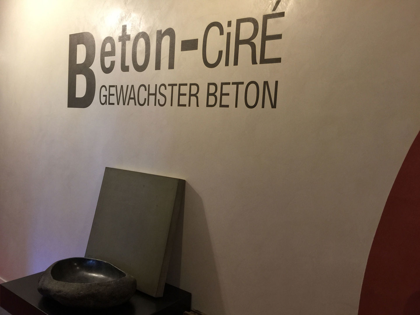 Beton Ciré, Beton-Ciré Beton-Ciré Moderner Flur, Diele & Treppenhaus