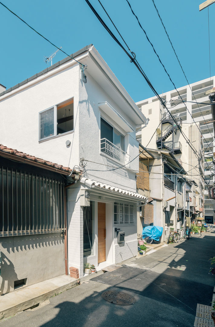 Re:Toyosaki, coil松村一輝建設計事務所 coil松村一輝建設計事務所 Casas de estilo ecléctico