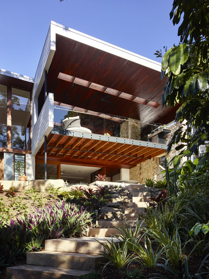 ​The Creek House, Shaun Lockyer Architects Shaun Lockyer Architects Moderner Balkon, Veranda & Terrasse