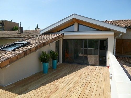 Rénovation Maison B, FARACHE CLAUDE FARACHE CLAUDE Modern style balcony, porch & terrace