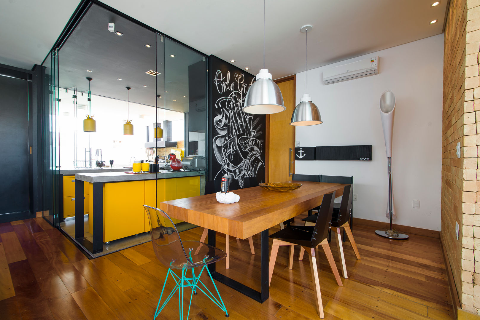 Loft 448 homify Salas de jantar modernas