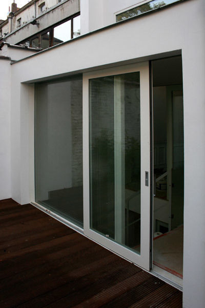 cool, m architecture m architecture Hình ảnh cửa sổ & cửa ra vào phong cách tối giản