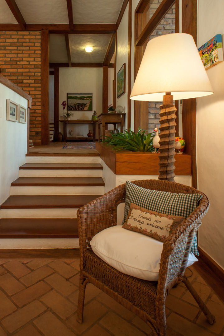 Jaguariuna, PM Arquitetura PM Arquitetura Rustic style corridor, hallway & stairs