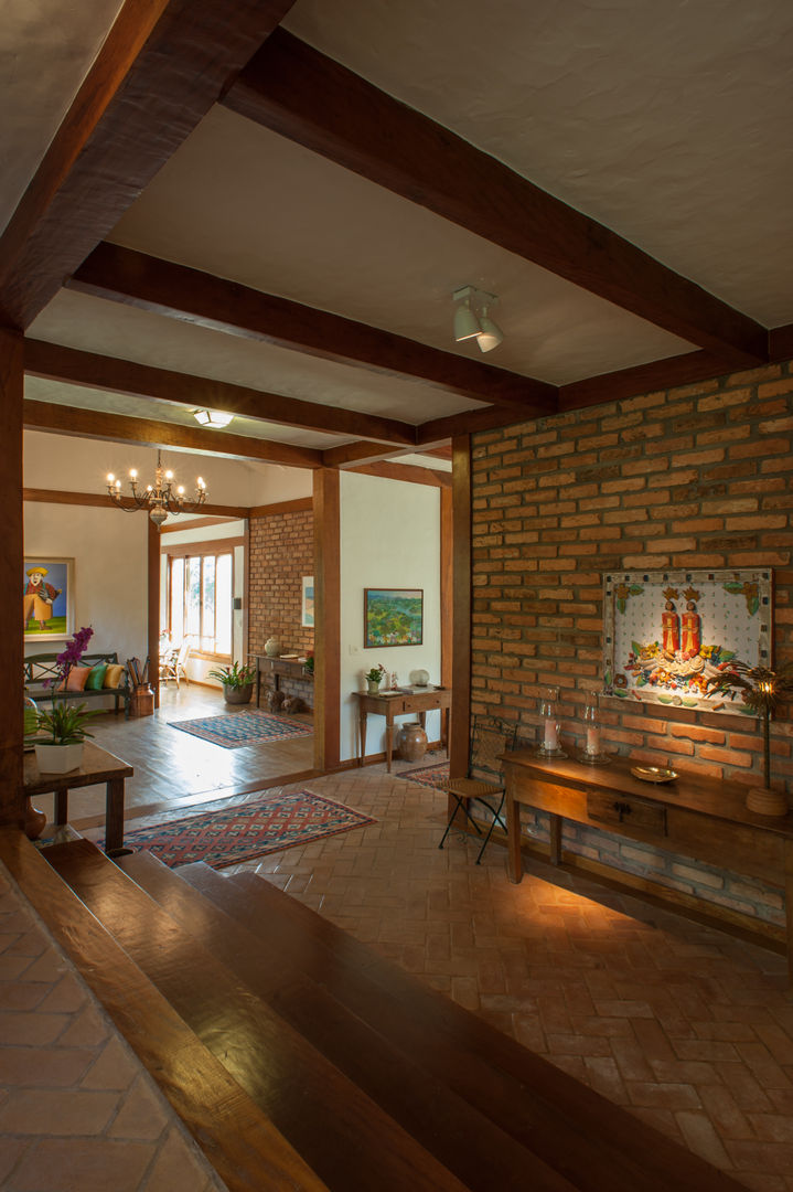 Jaguariuna, PM Arquitetura PM Arquitetura Rustic style corridor, hallway & stairs