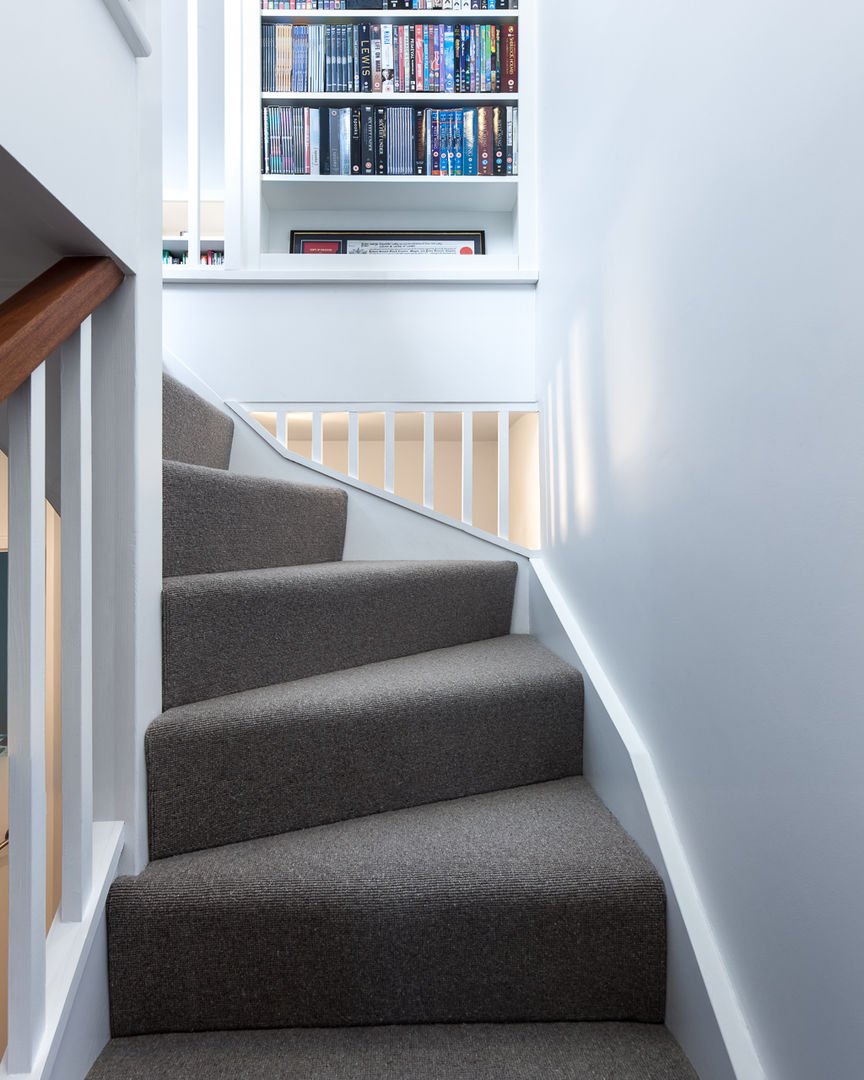 Blackheath House APE Architecture & Design Ltd. Modern corridor, hallway & stairs