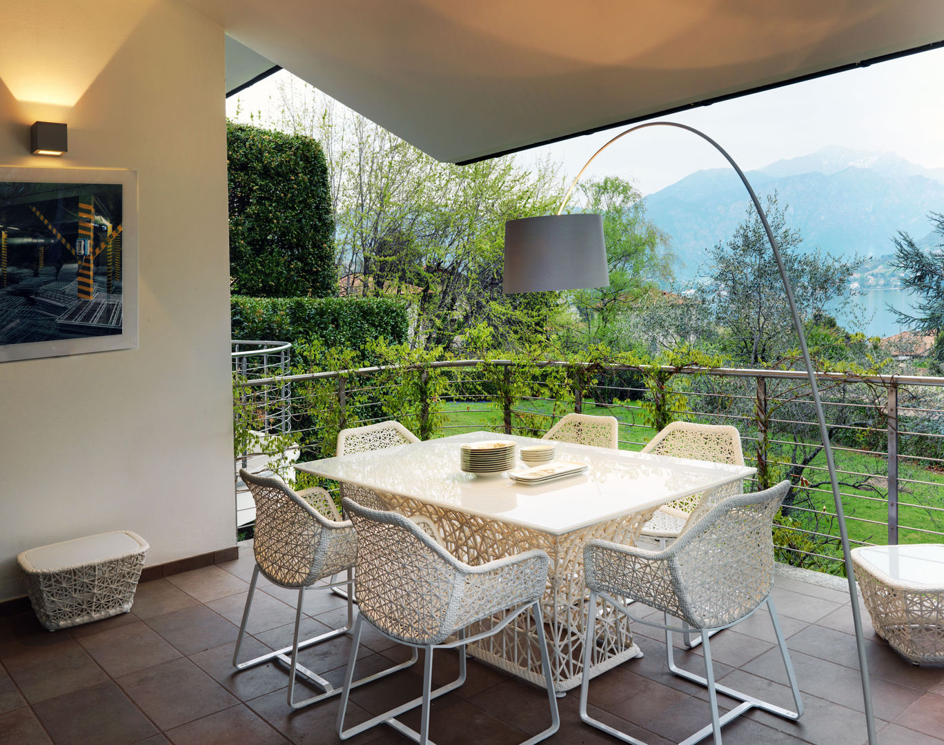 Villa sul lago di Como, Studio Marco Piva Studio Marco Piva Balcon, Veranda & Terrasse modernes