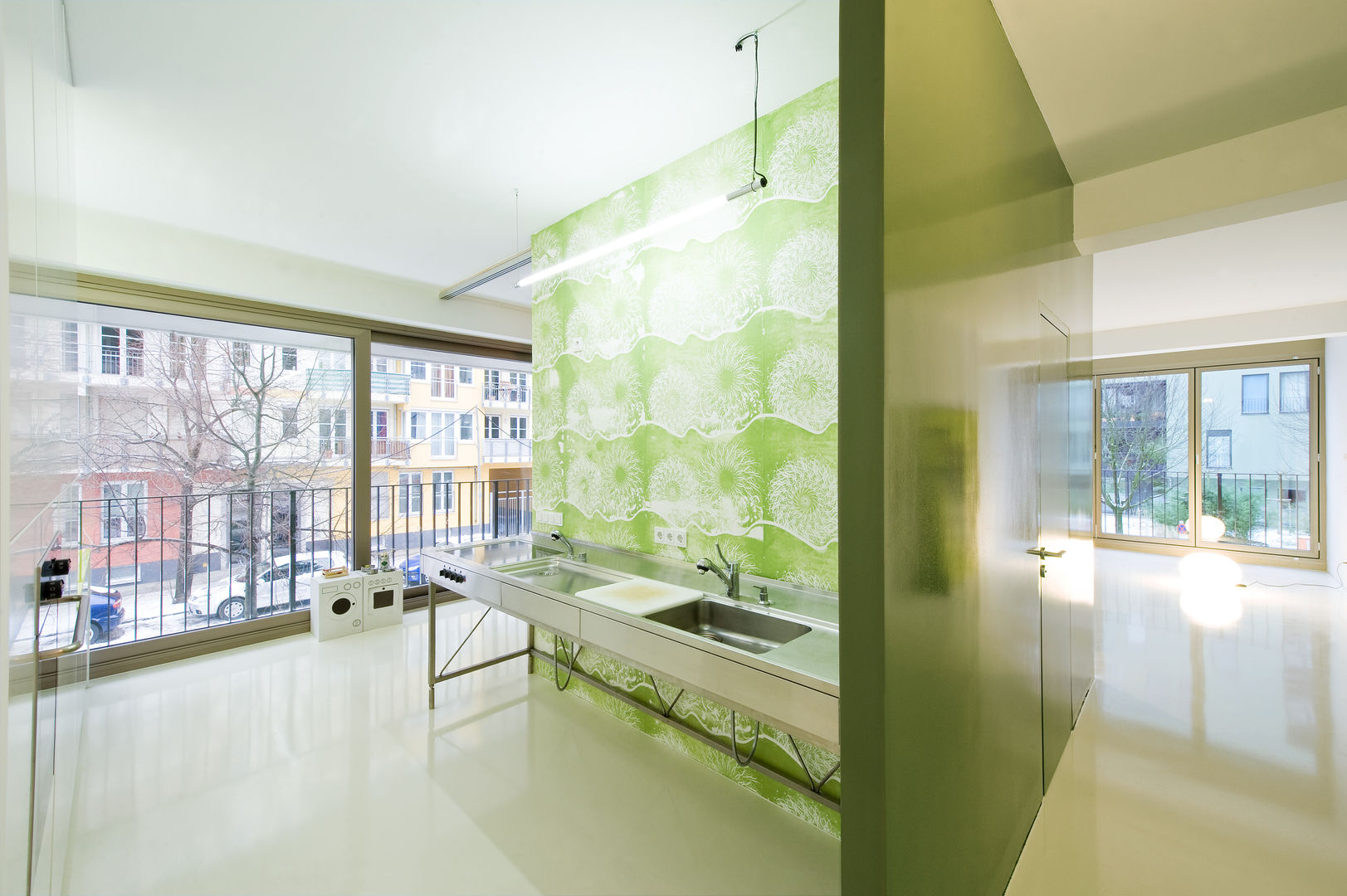 „Haus im Haus“ – Wohnung in Berlin Mitte, Sehw Architektur Sehw Architektur Modern kitchen