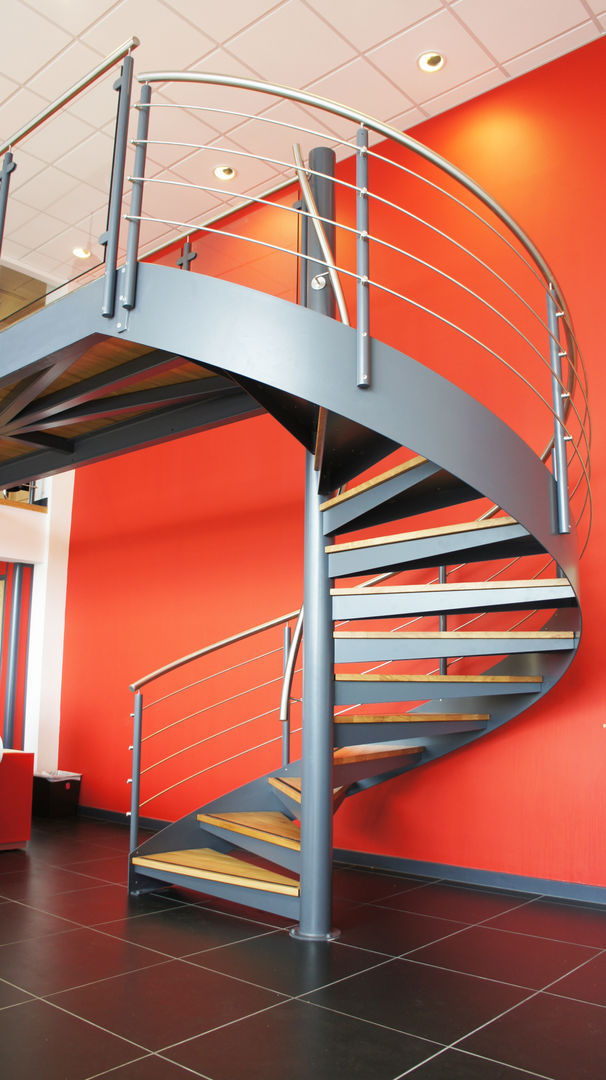 Spiral Staircase Exeter, Complete Stair Systems Ltd Complete Stair Systems Ltd Cầu thang Stairs