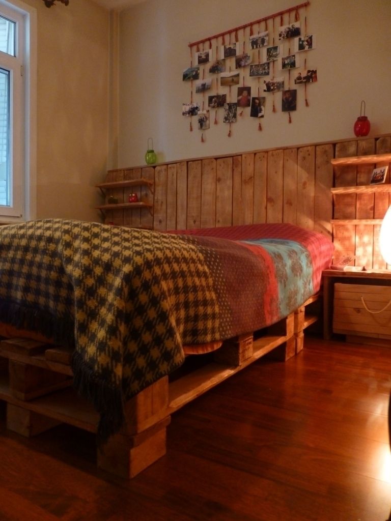 Palet Yatak Odası, Atölye Butka Atölye Butka غرفة نوم Beds & headboards