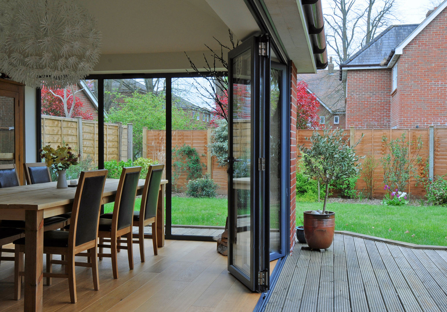 homify Puertas y ventanas modernas