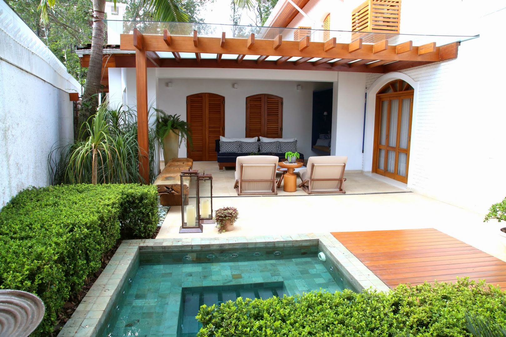 Residência Jardim Marajoara, MeyerCortez arquitetura & design MeyerCortez arquitetura & design Modern balcony, veranda & terrace