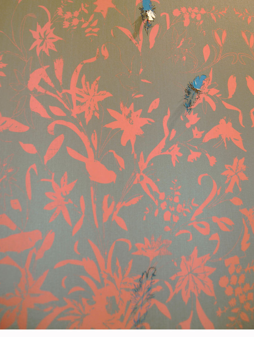 Hand printed fabric wallpaper and laser cut detail Tactile Wonderland Pareti & Pavimenti in stile asiatico Carta da parati