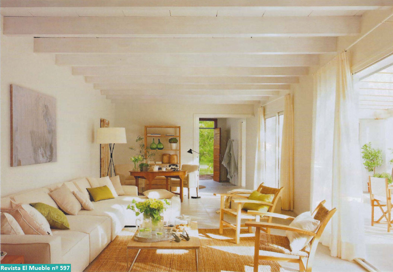 Living room connected with the terrace FG ARQUITECTES Гостиная в стиле модерн