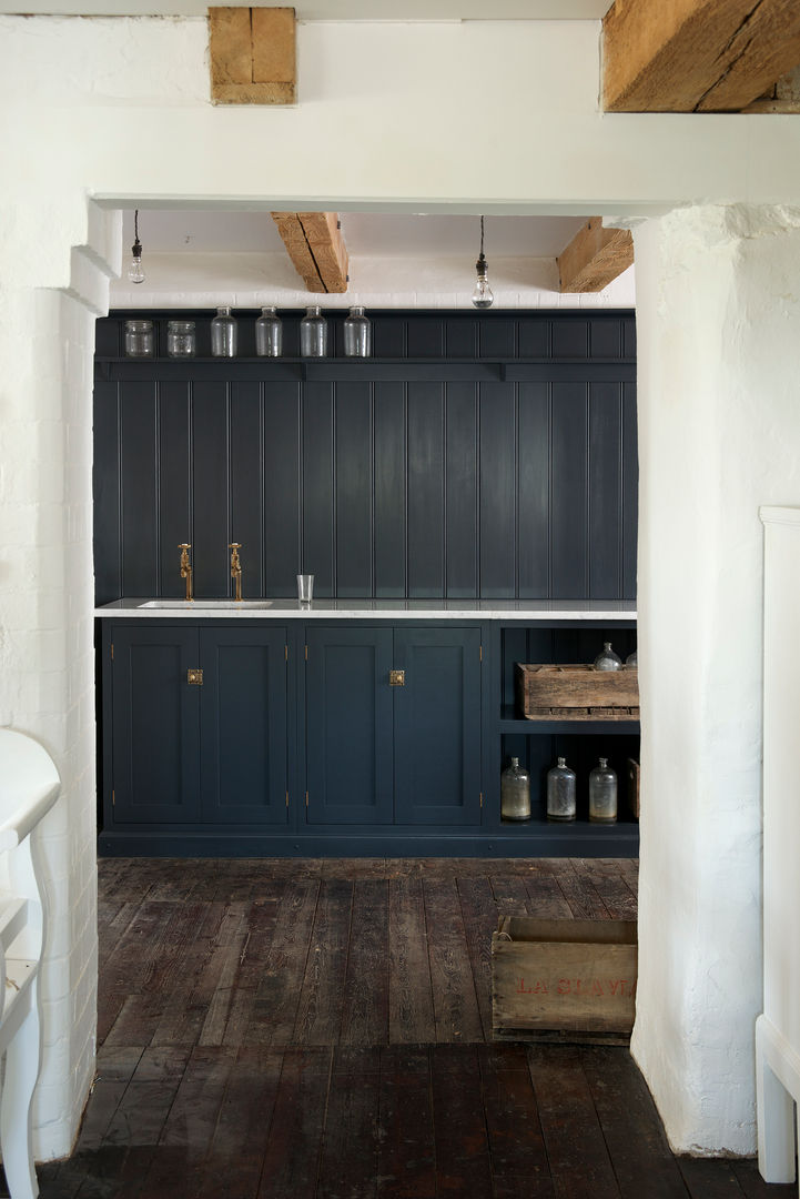 The Cotes Mill Utility Room by deVOL deVOL Kitchens Kitchen
