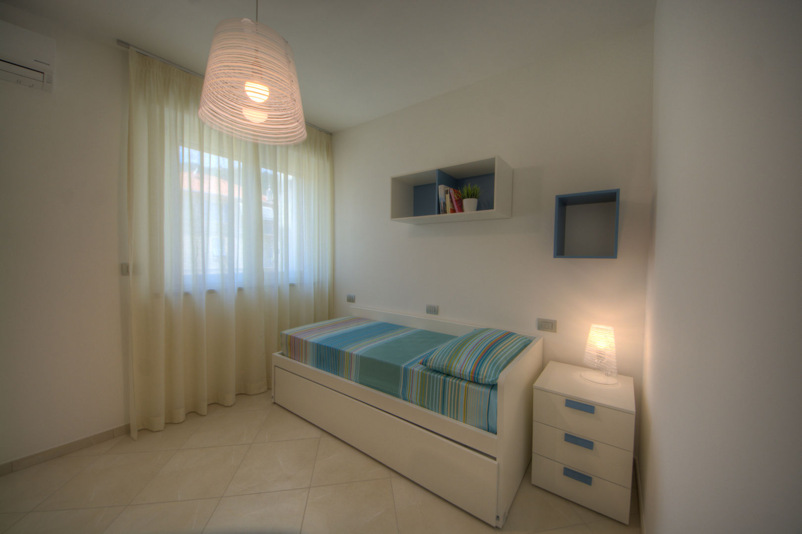 Appartamenti per locazione, Lella Badano Homestager Lella Badano Homestager Modern Yatak Odası Yataklar & Yatak Başları