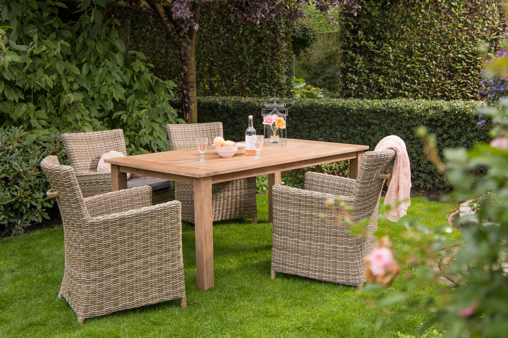 Heerlijk dineren in de tuinmeubelen van Kees Smit Tuinmeubelen , Kees Smit Tuinmeubelen Kees Smit Tuinmeubelen Jardin rural Meubles