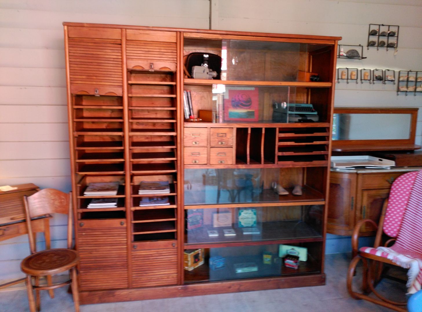 Antigua librería de oficina en roble The Hope's Furniture Oficinas y bibliotecas de estilo clásico Armarios y estanterías