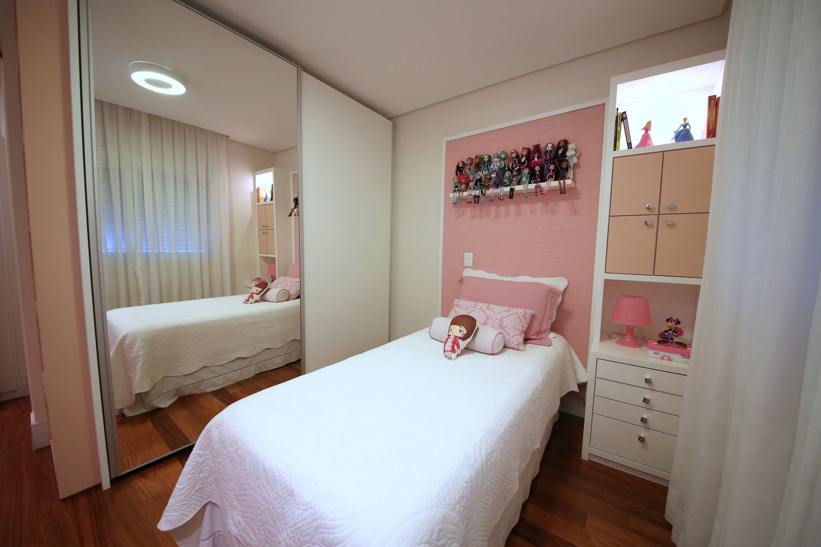 Vila Mascote III, MeyerCortez arquitetura & design MeyerCortez arquitetura & design Dormitorios infantiles modernos:
