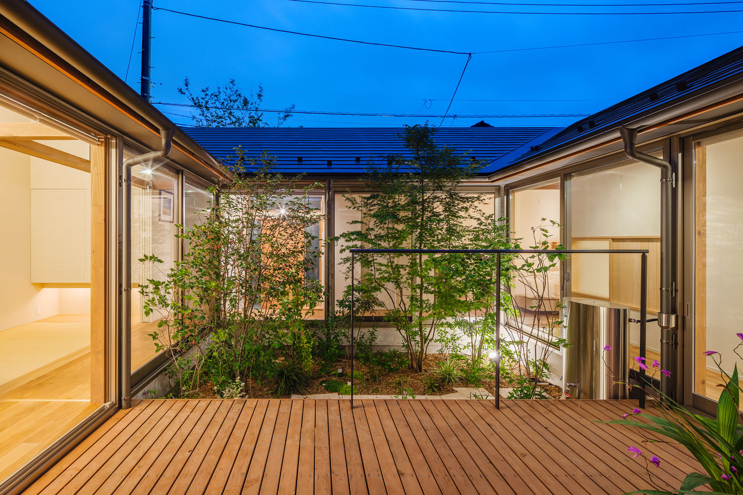 DONUT, 株式会社リオタデザイン 株式会社リオタデザイン Modern Garden