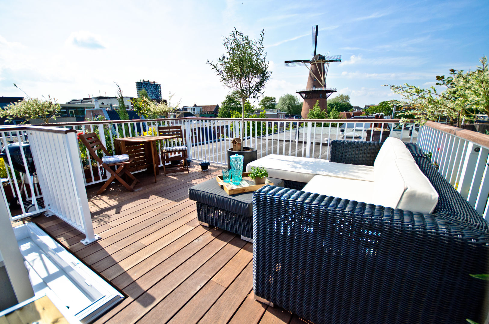 Totaal concept Dakterras incl. tuinset Renoparts Vianen B.V. | Uw Dakterras Specialist Landelijke balkons, veranda's en terrassen Meubels