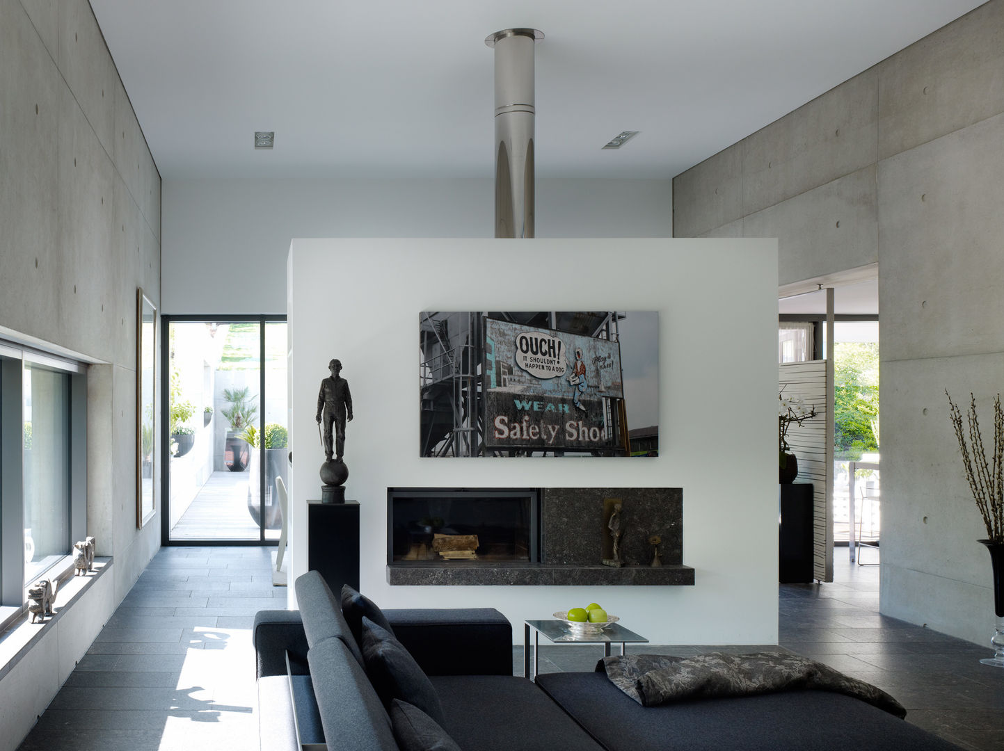 Haus F, PaulBretz Architectes PaulBretz Architectes Minimalist living room