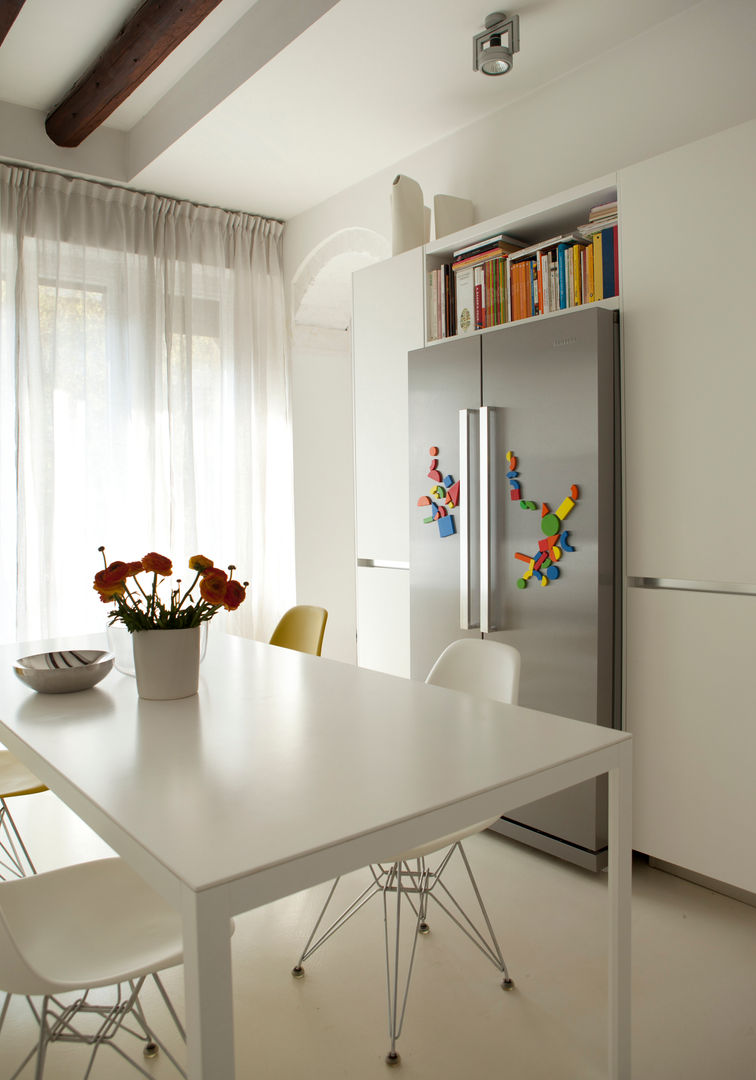 casa PT, davide petronici | architettura davide petronici | architettura Modern style kitchen