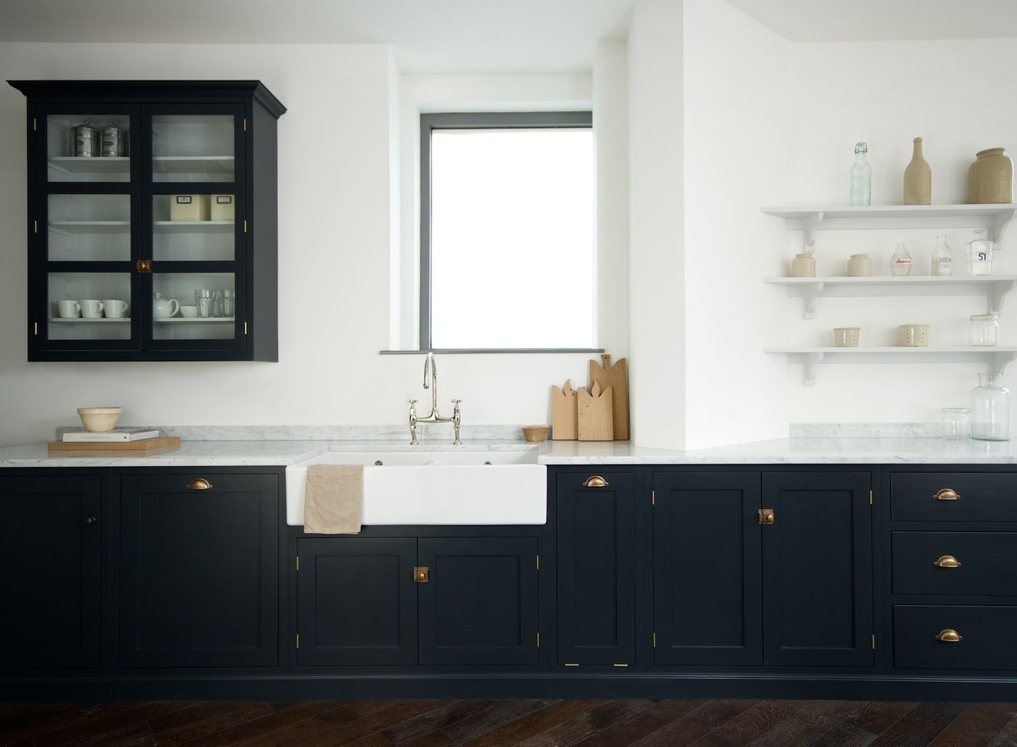 The Clerkenwell Showroom Shaker Kitchen deVOL Kitchens Klassieke keukens