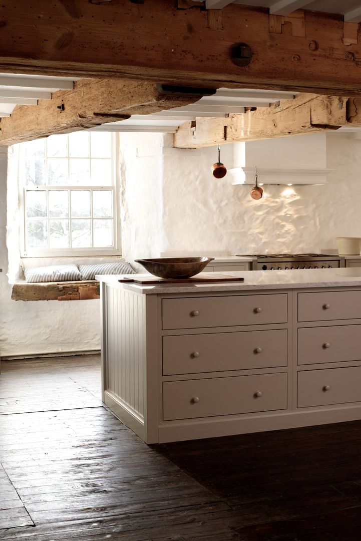 The Cotes Mill Shaker Kitchen deVOL Kitchens Dapur Gaya Rustic