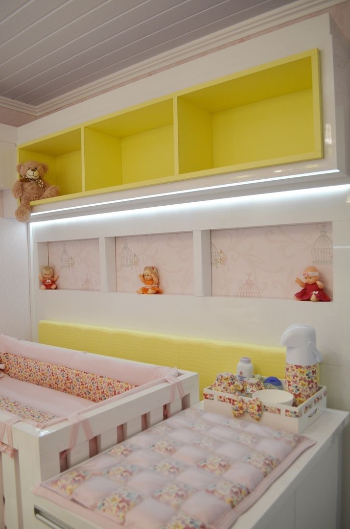 Dormitório de bebê compacto, Ésse Arquitetura e Interiores Ésse Arquitetura e Interiores Dormitorios infantiles