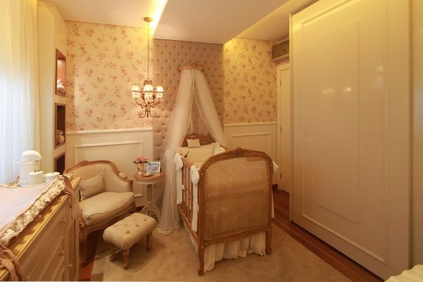 Quarto Pietra, MJArquitetura MJArquitetura Classic style nursery/kids room