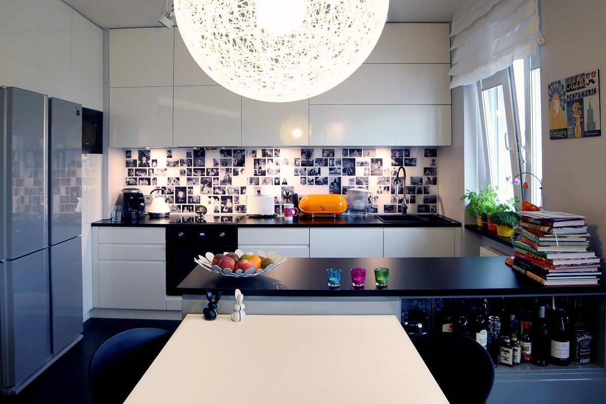 URSYNÓW, INSPACE INSPACE Modern Kitchen