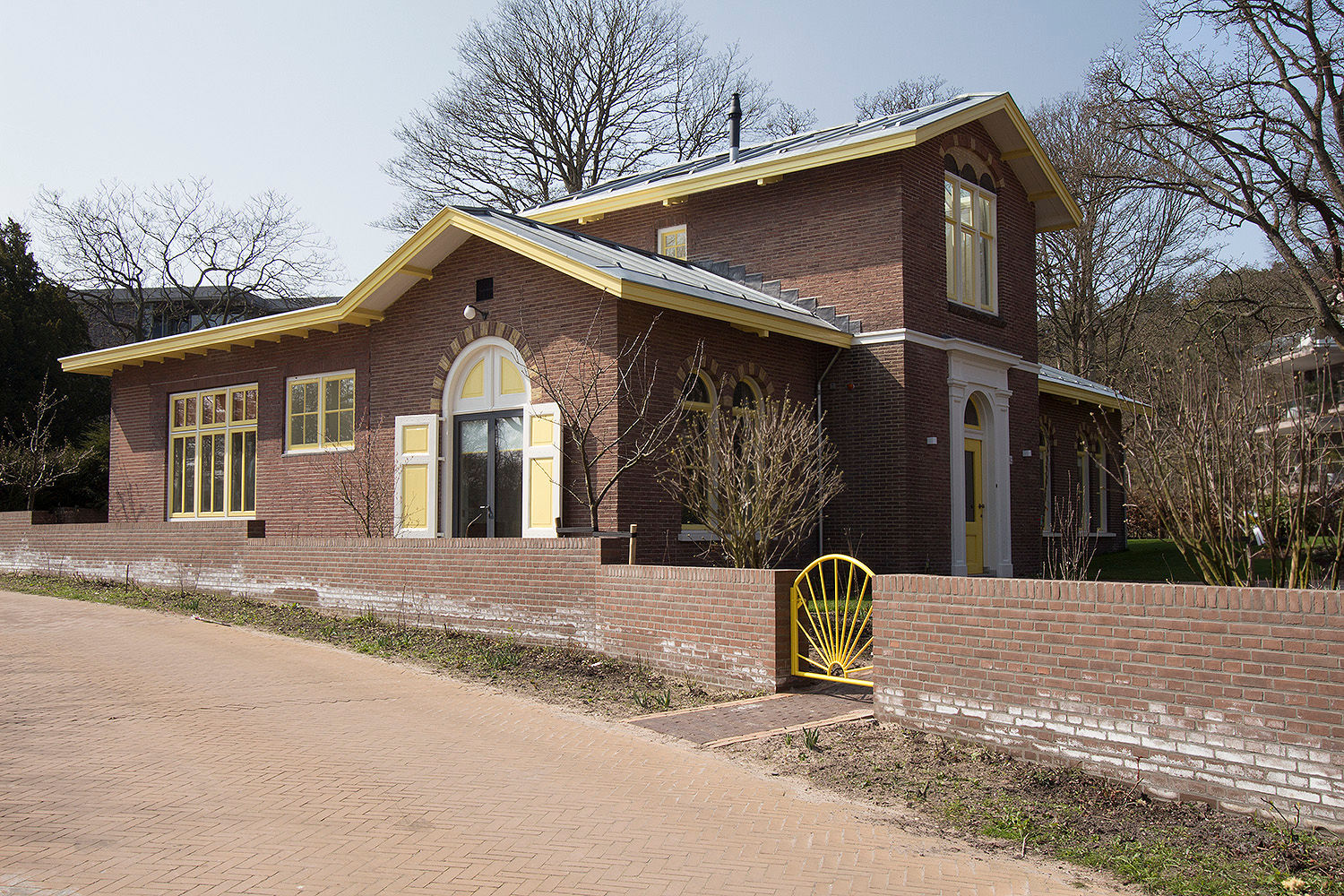 VAN LABORATORIUM NAAR WOONHUIS, Architectenbureau Vroom Architectenbureau Vroom Maisons rurales