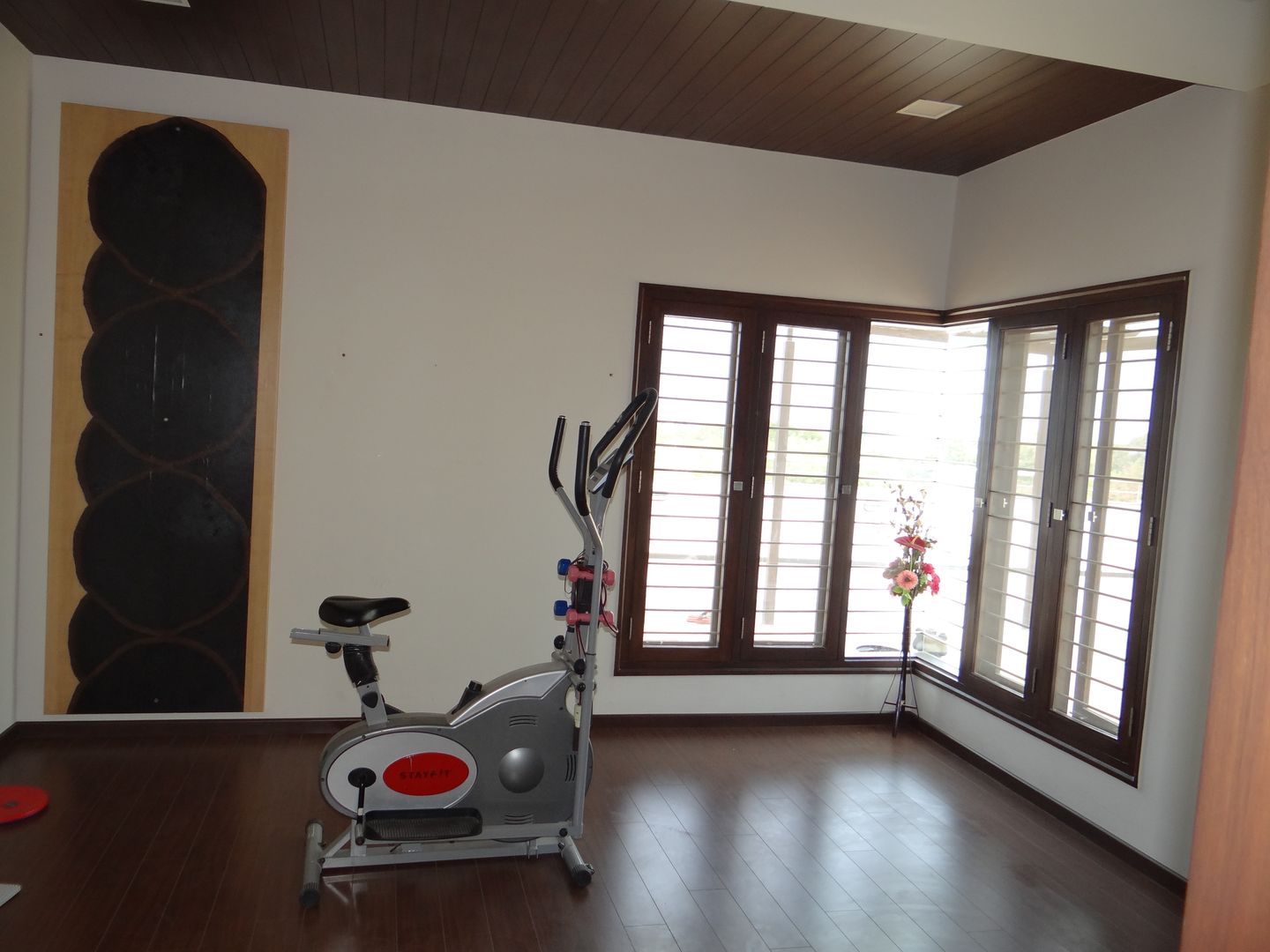 homify Modern Fitness Odası