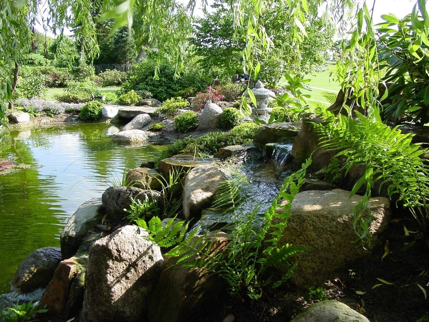 Wasser im Garten, Natur-Teiche, Schwimm-Teiche, Wasserfälle, Bachläufe, Tsukubai, japan-garten-kultur japan-garten-kultur حديقة