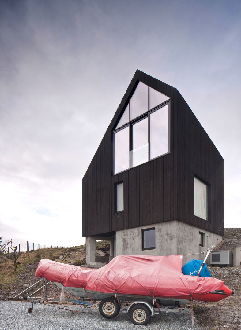 House At Camusdarach Sands East Elevation Raw Architecture Workshop منازل